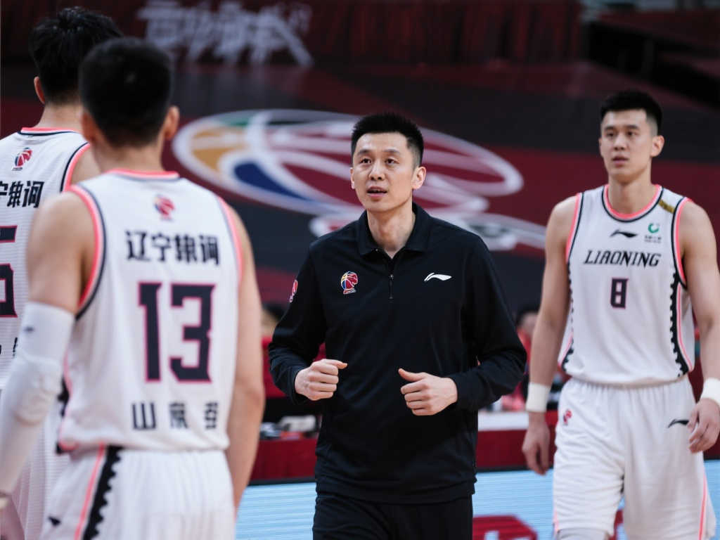 表现三个维 表现三个维